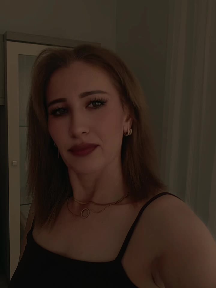@emelııı
