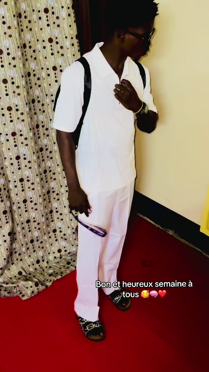 @MR Elfah ✌️dit Be humble jr❤️