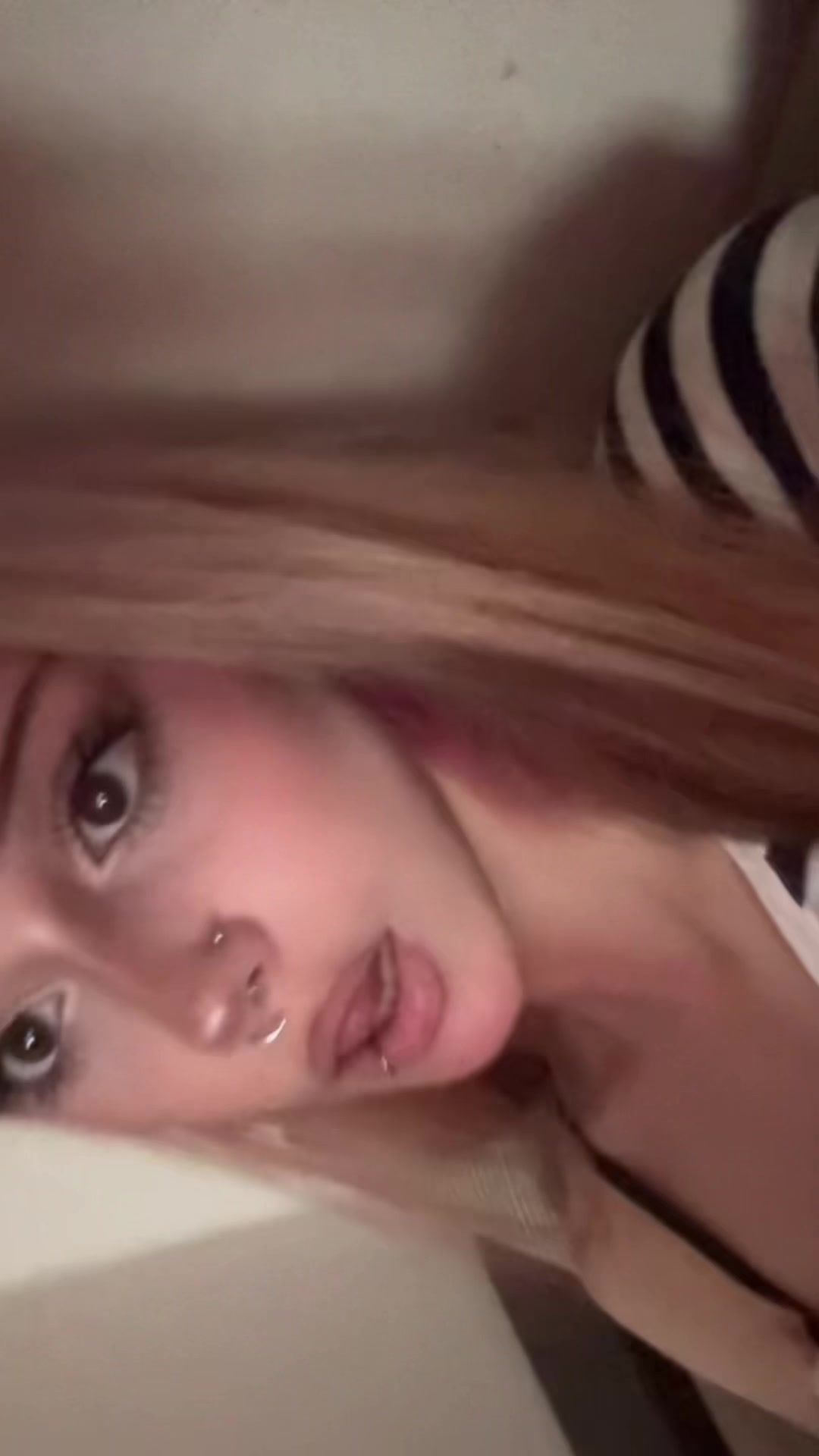 @xD