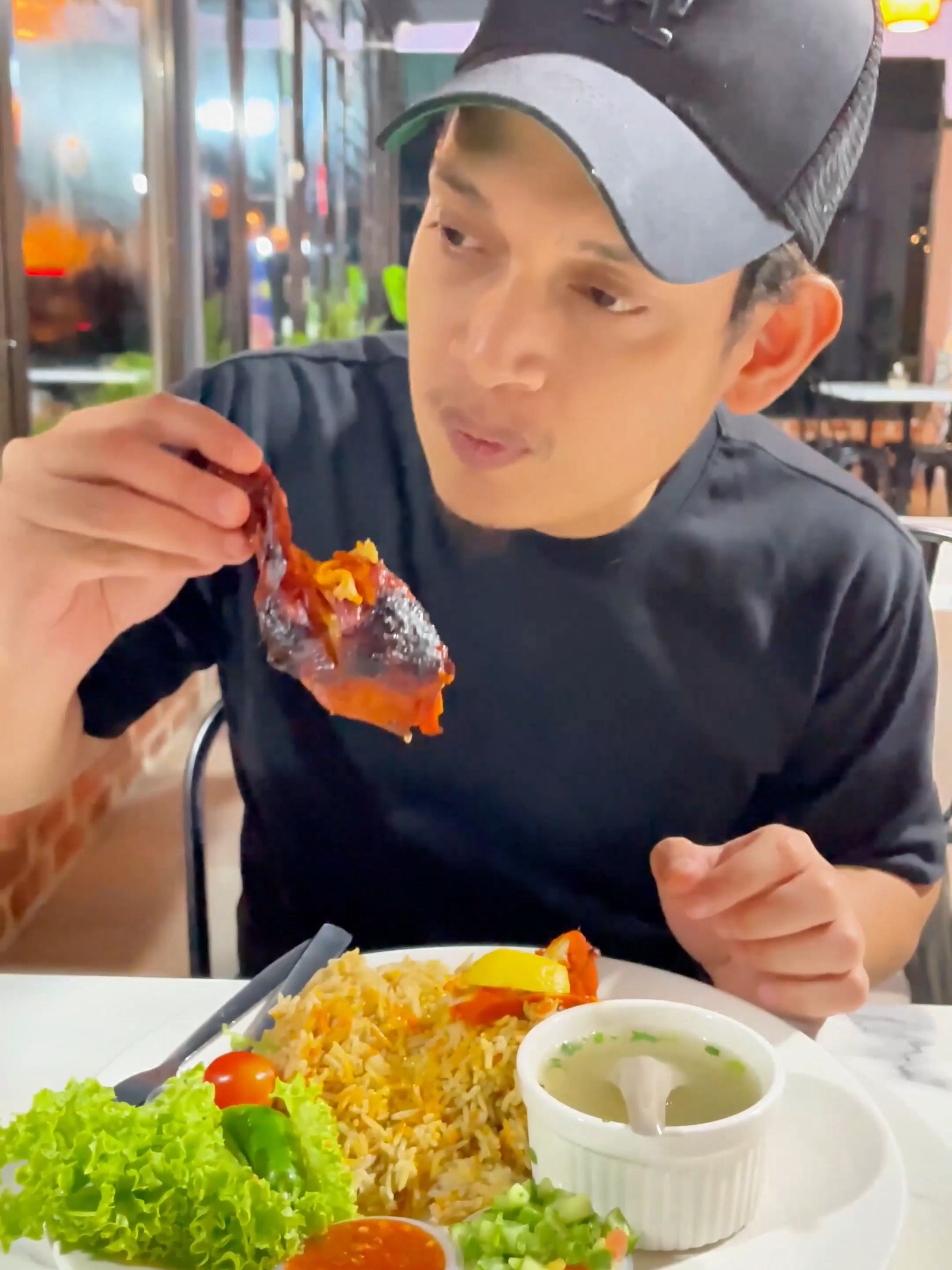 @Puah Mikir Makan Mano?