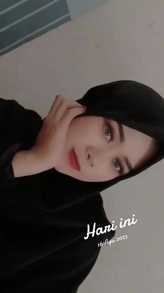 @🦋TiinaCute♥️