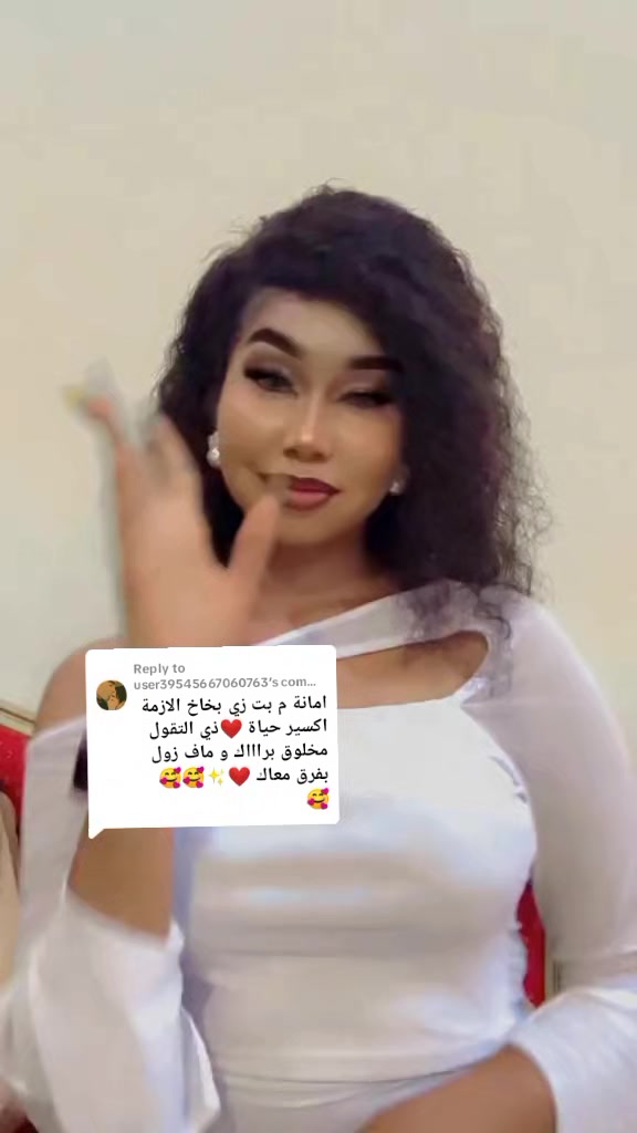 @Queena_manu
