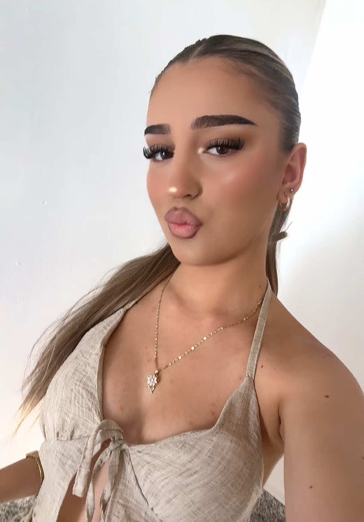@𝐁𝐫𝐢𝐱𝐡𝐢
