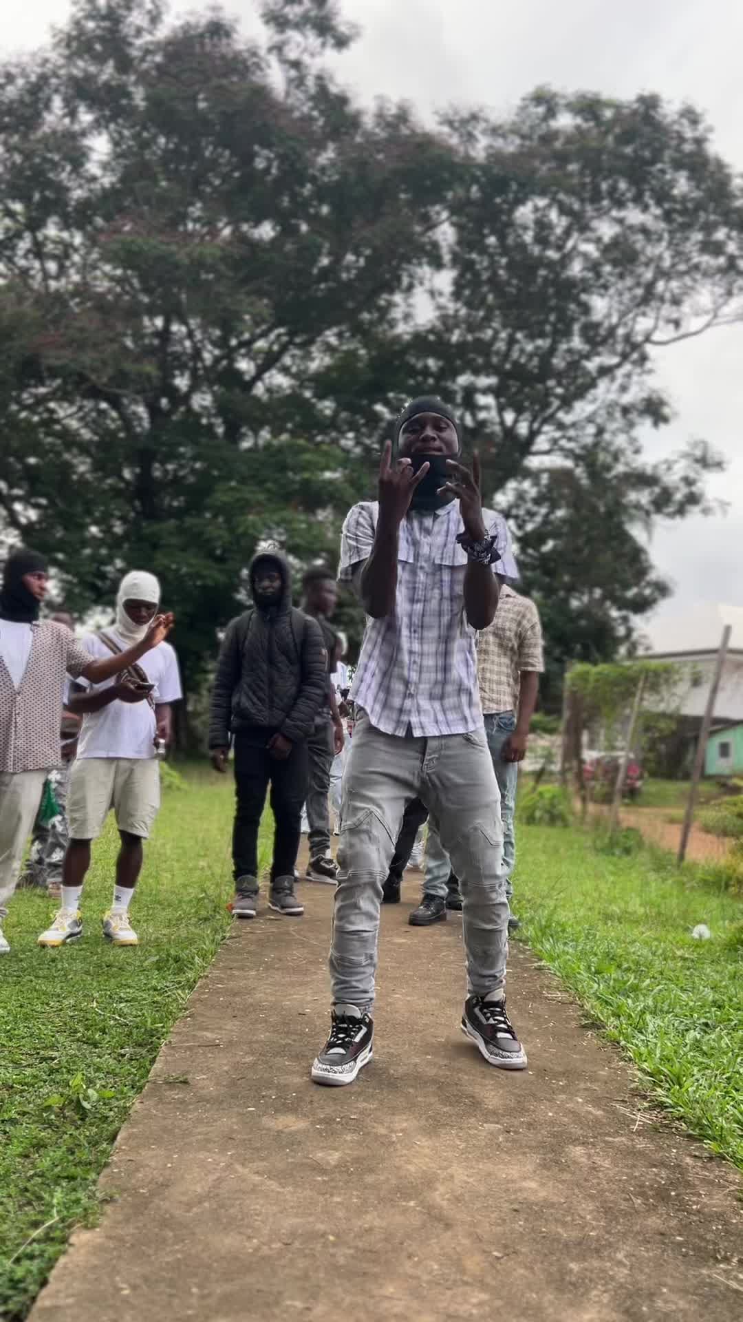 @YungKing Spicy 🗽🇱🇷