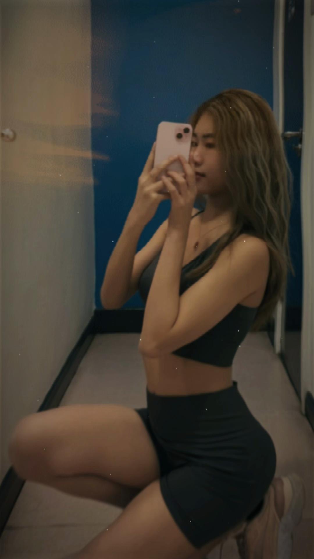 @công chúa ngủ trên giường