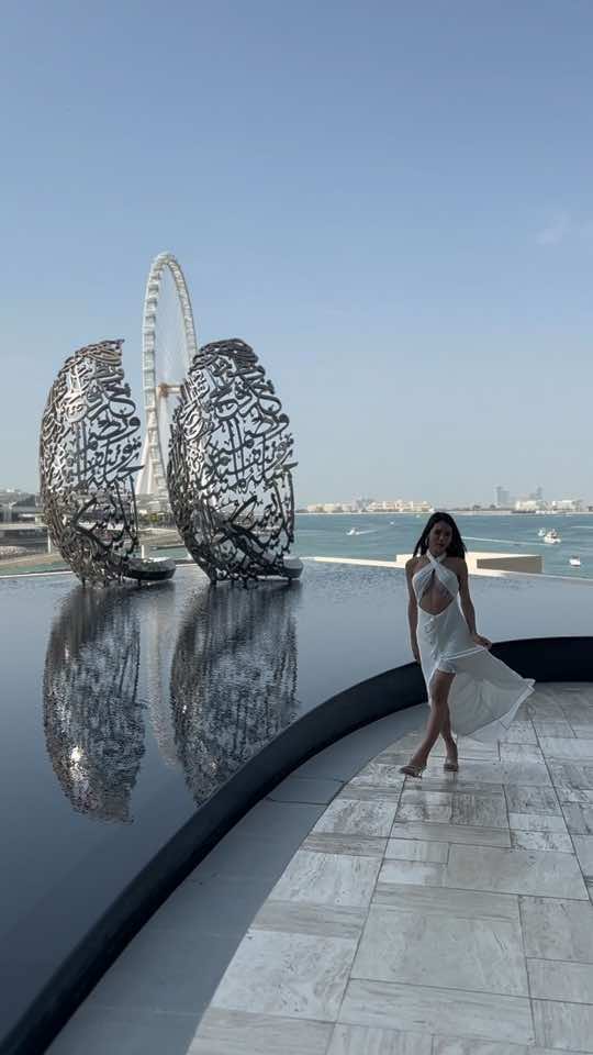 @Sarocha Pornchai