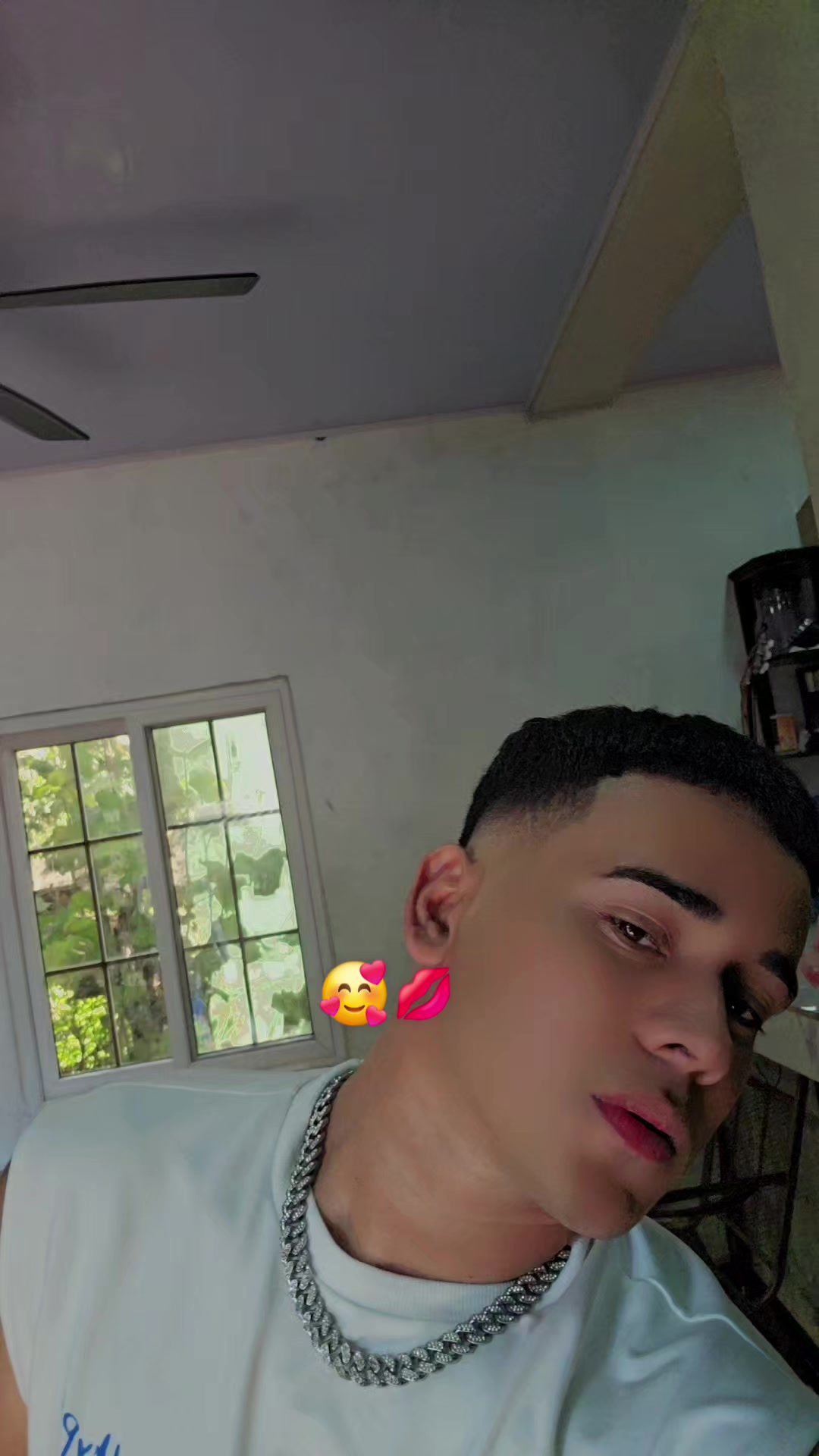 @🎙Saul G.🇭🇳⚜️🫅