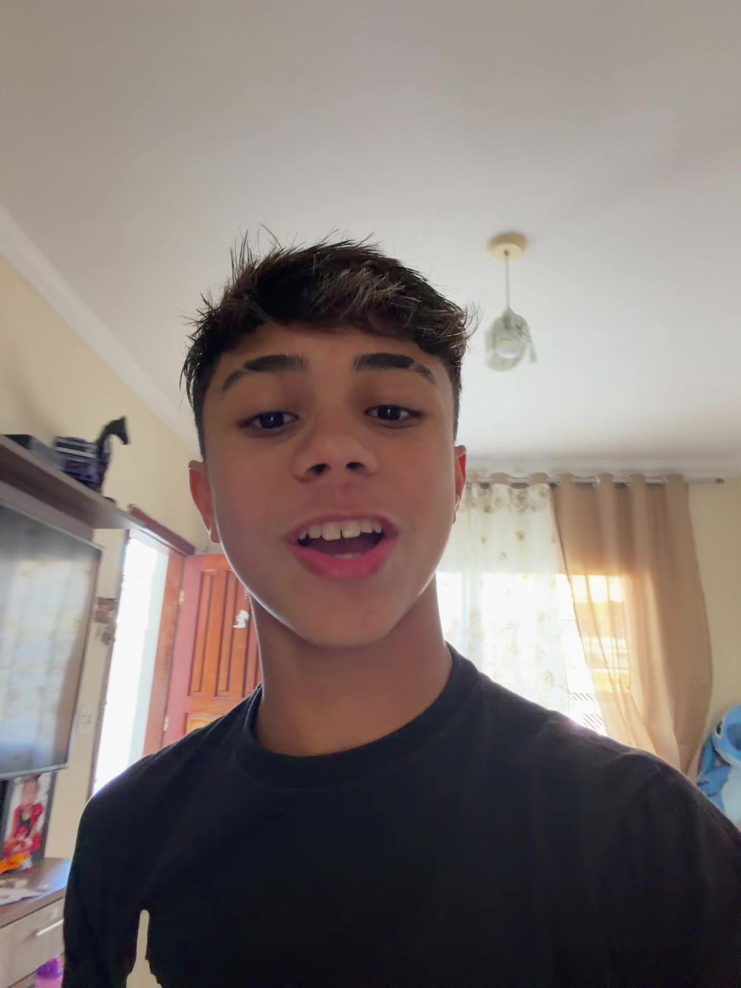 @_vulgo.sorriso