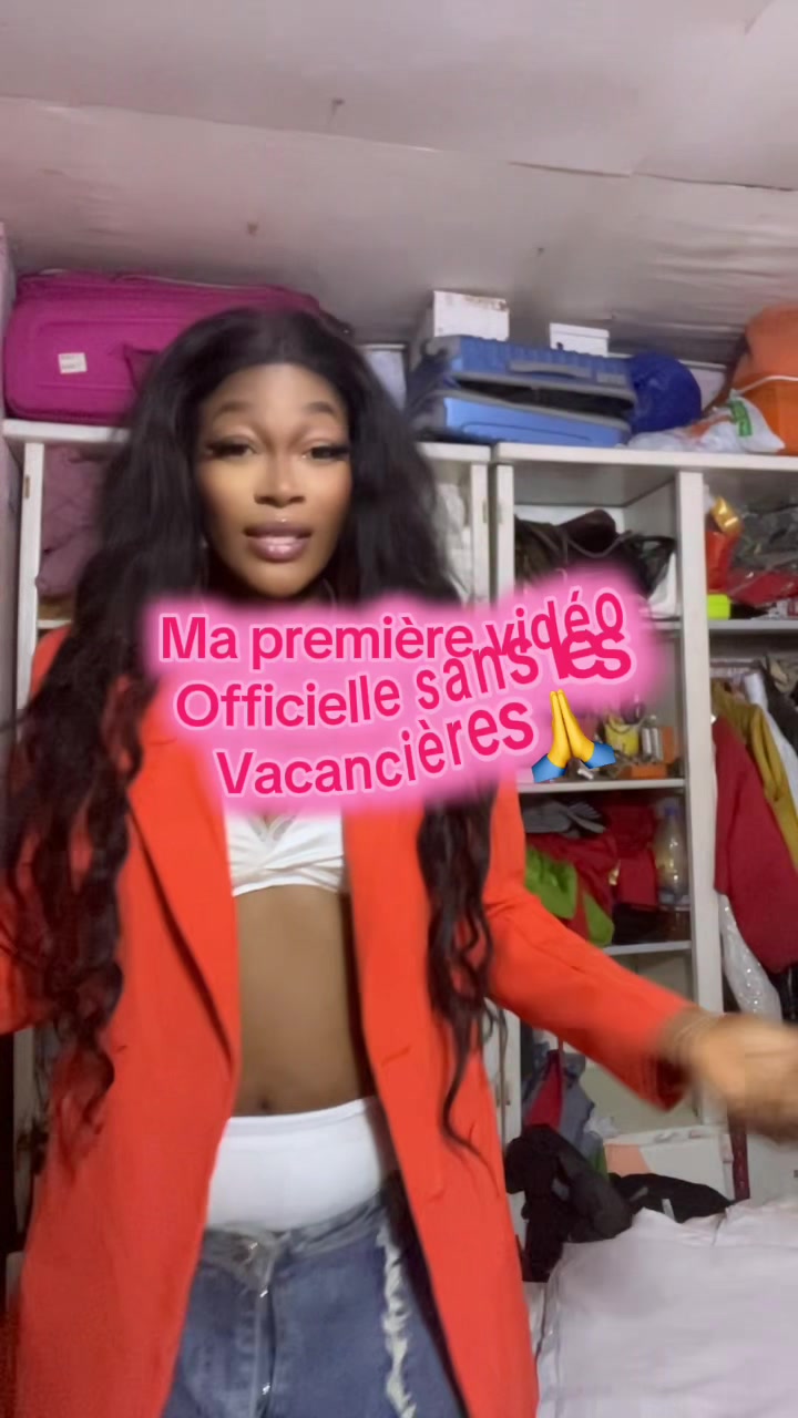 @La grande &la petite 🤷♂️