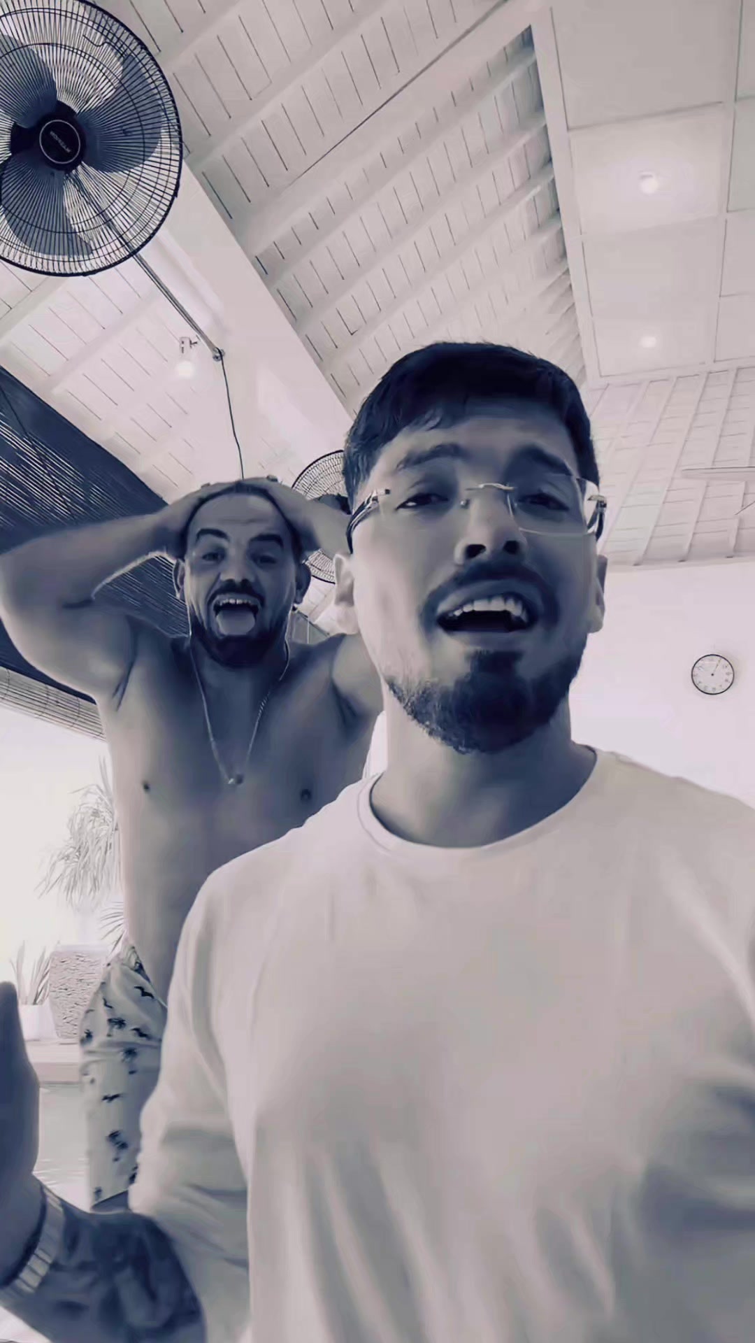 @𝐋𝐀 𝐌𝐄𝐑 🎤🕊