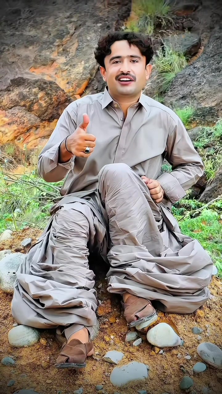 @Singer Tahir Farooq