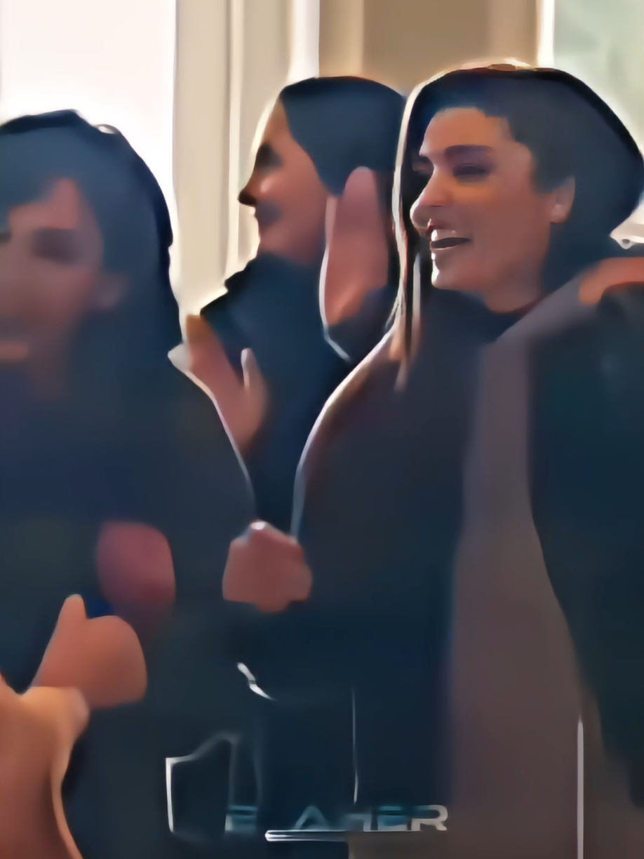 @💞Hande ercal💞