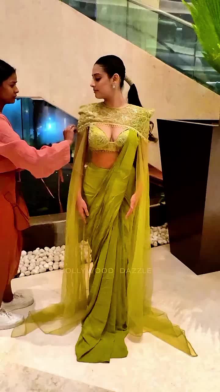 @Bollywood masala👌