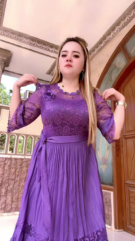 @Nayashoop