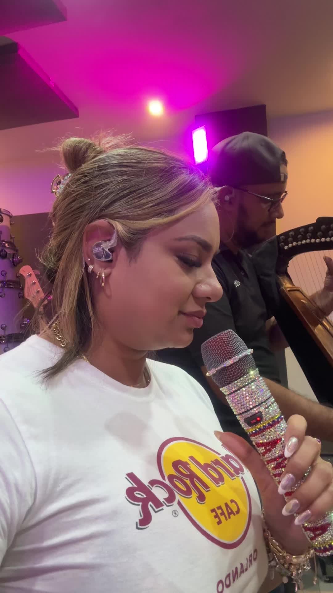 @Araima Amezquita🌸✨