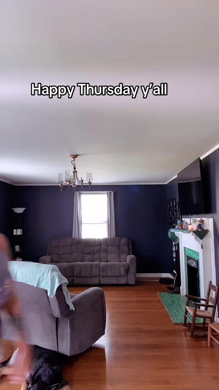 @Bri💙🖤