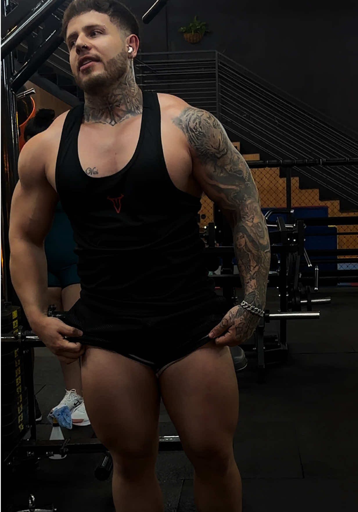 @亗 ᴊᴜɴɪᴏʀ ᴏʟɪᴠᴇɪʀᴀ 🦍