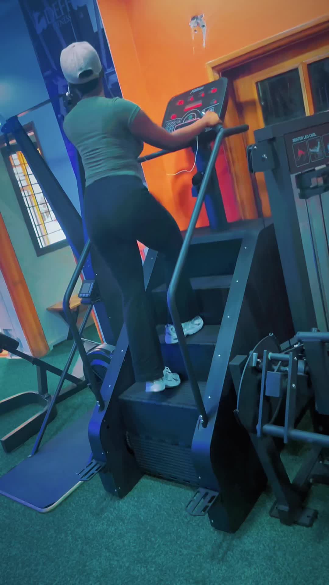 @coachmomombfitness