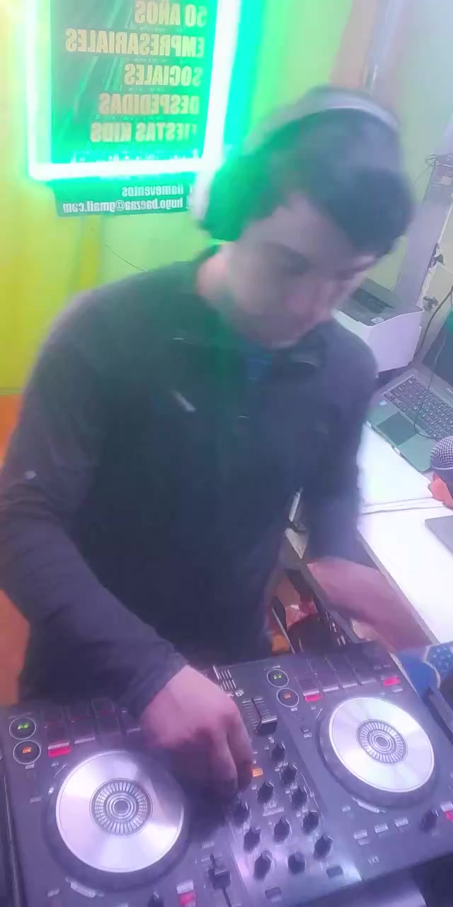 @Hugo Baeza