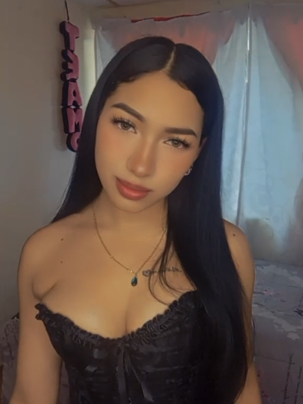 @LuisaFer