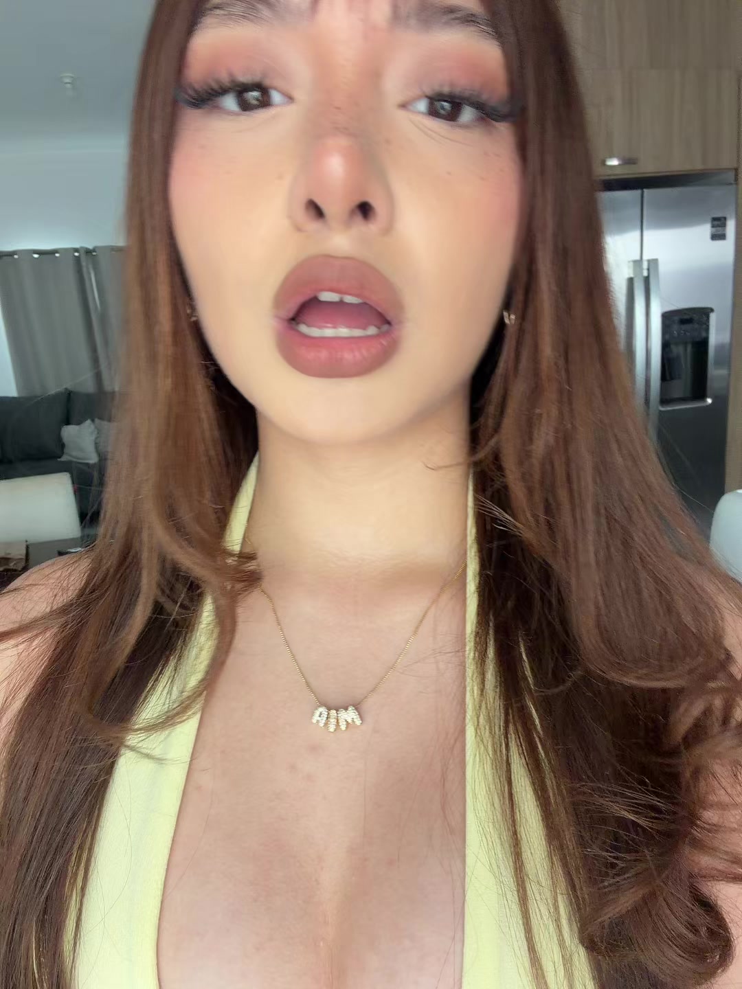 @Mia