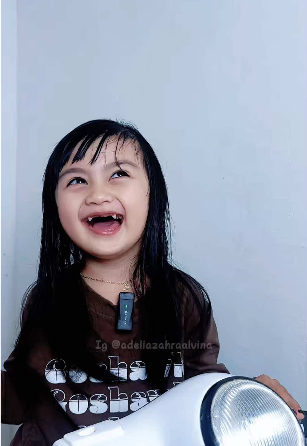 @Ig : @adeliazahraalvina