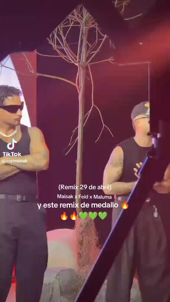 @karolyFeid 💚💖