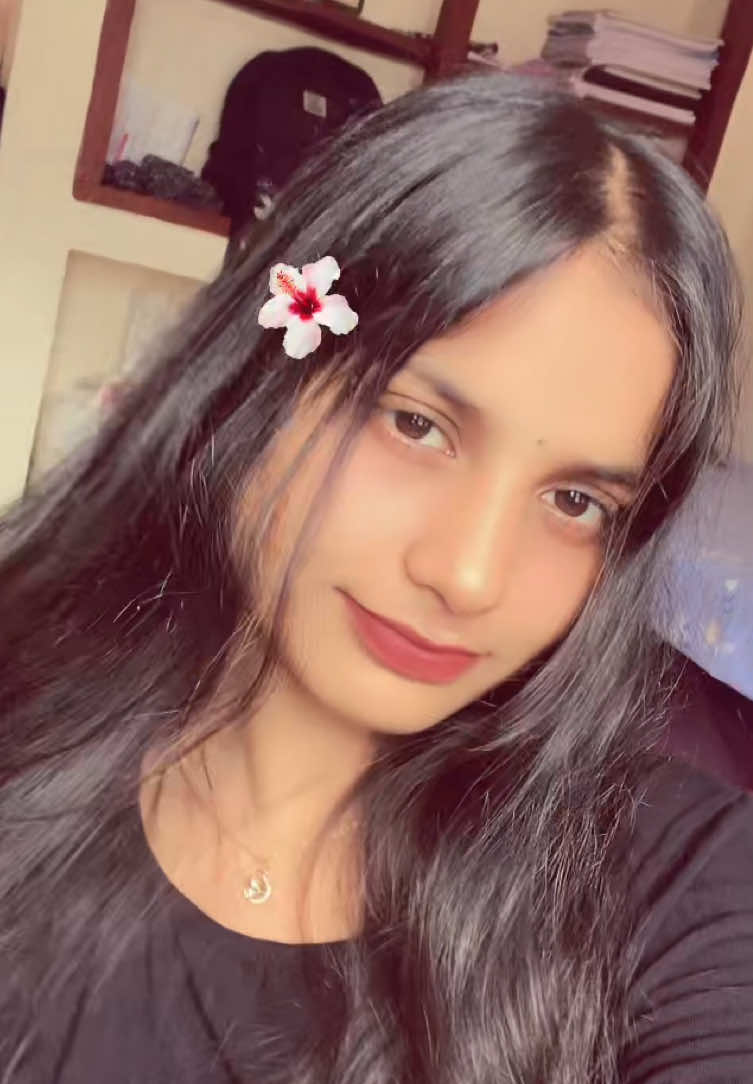 @ûñíqüê qūêèñ 👑🦋🦚