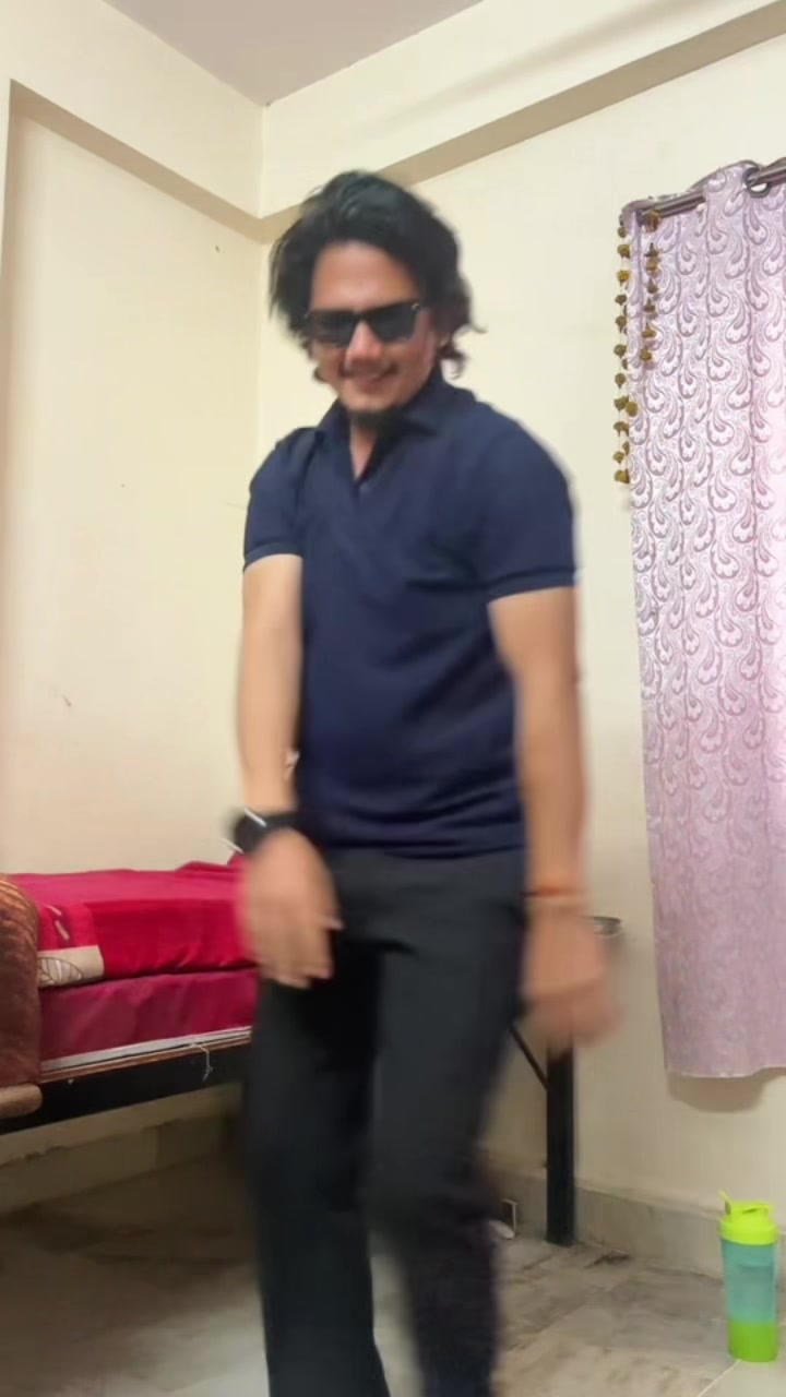 @𝐑c🕊️_