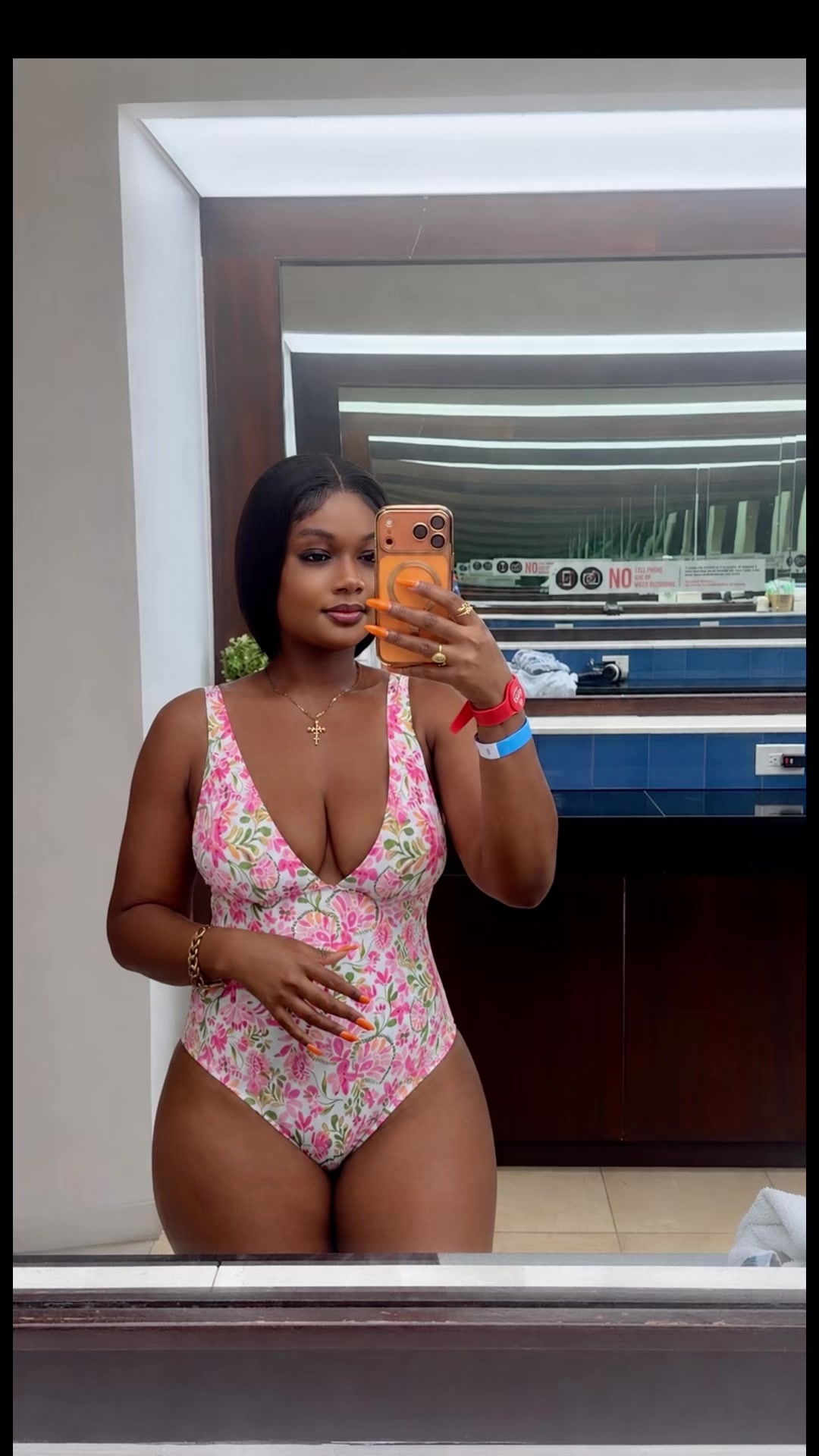 @shealitistic