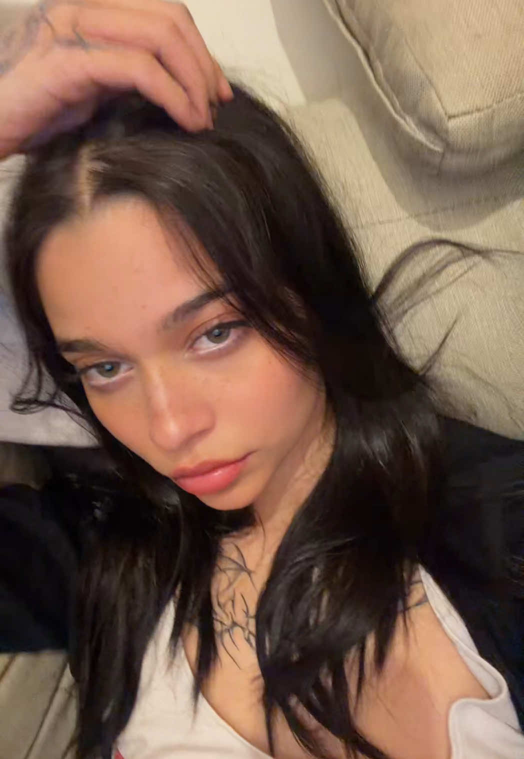 @Azura