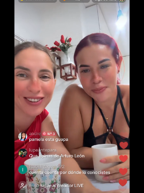 @AniEli