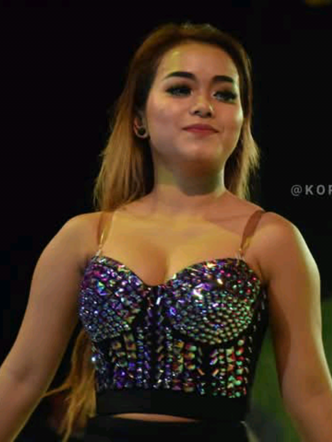 @DesyThata_SintyaRiske