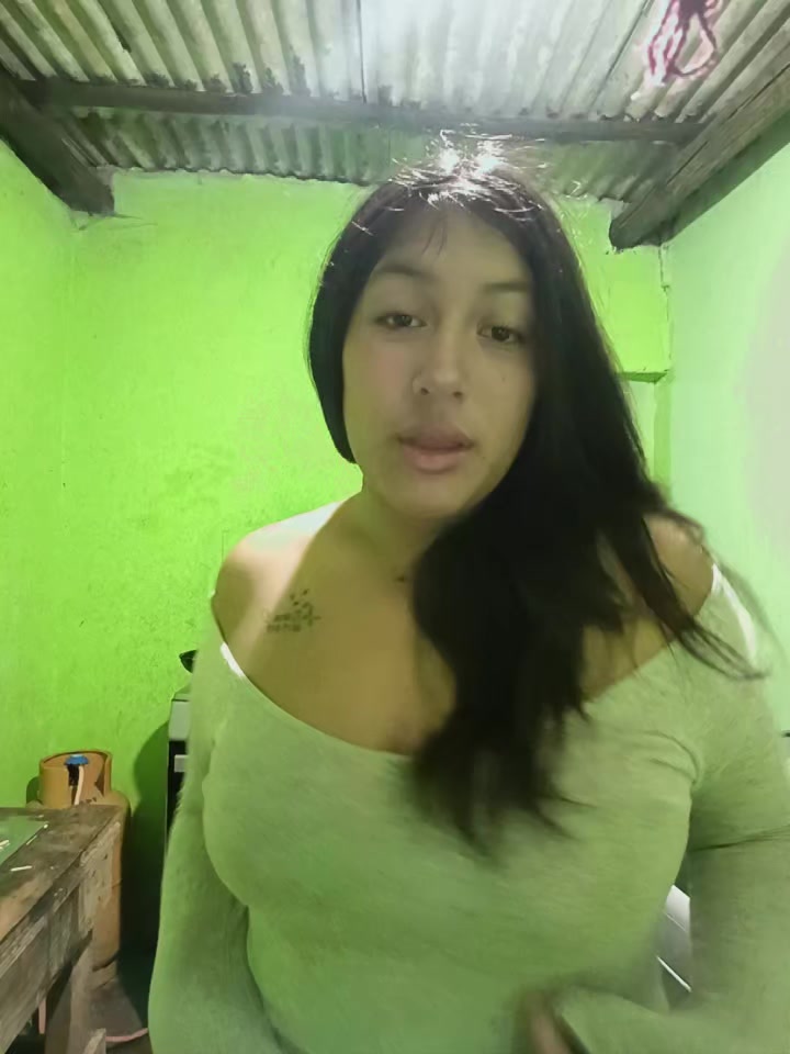 @A   &deg;_&deg; 🕷️