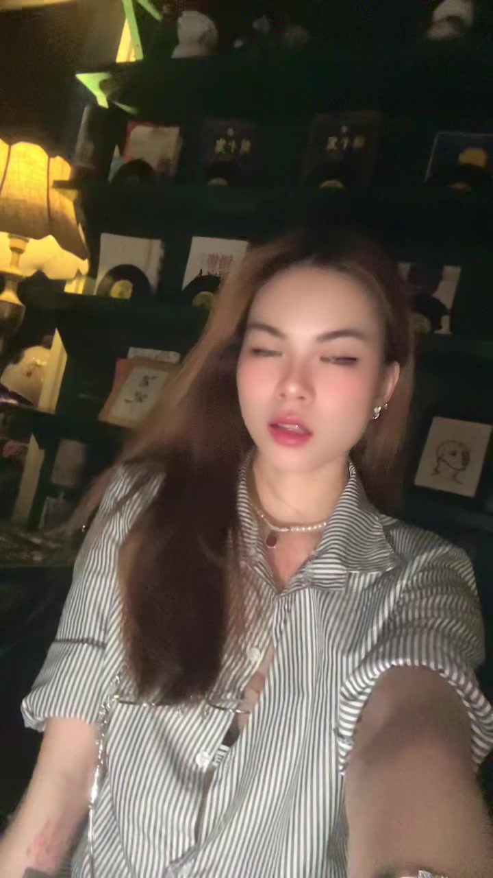 @🇰🇭Angelina Grace🇨🇳