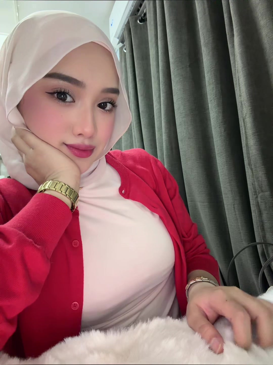 @afeesyaa