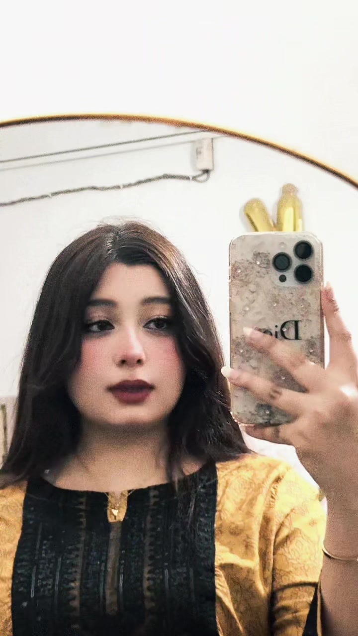 @𝑭𝒊𝒛𝒂 𝑸𝒖𝒓𝒆𝒔𝒉𝒊❤️