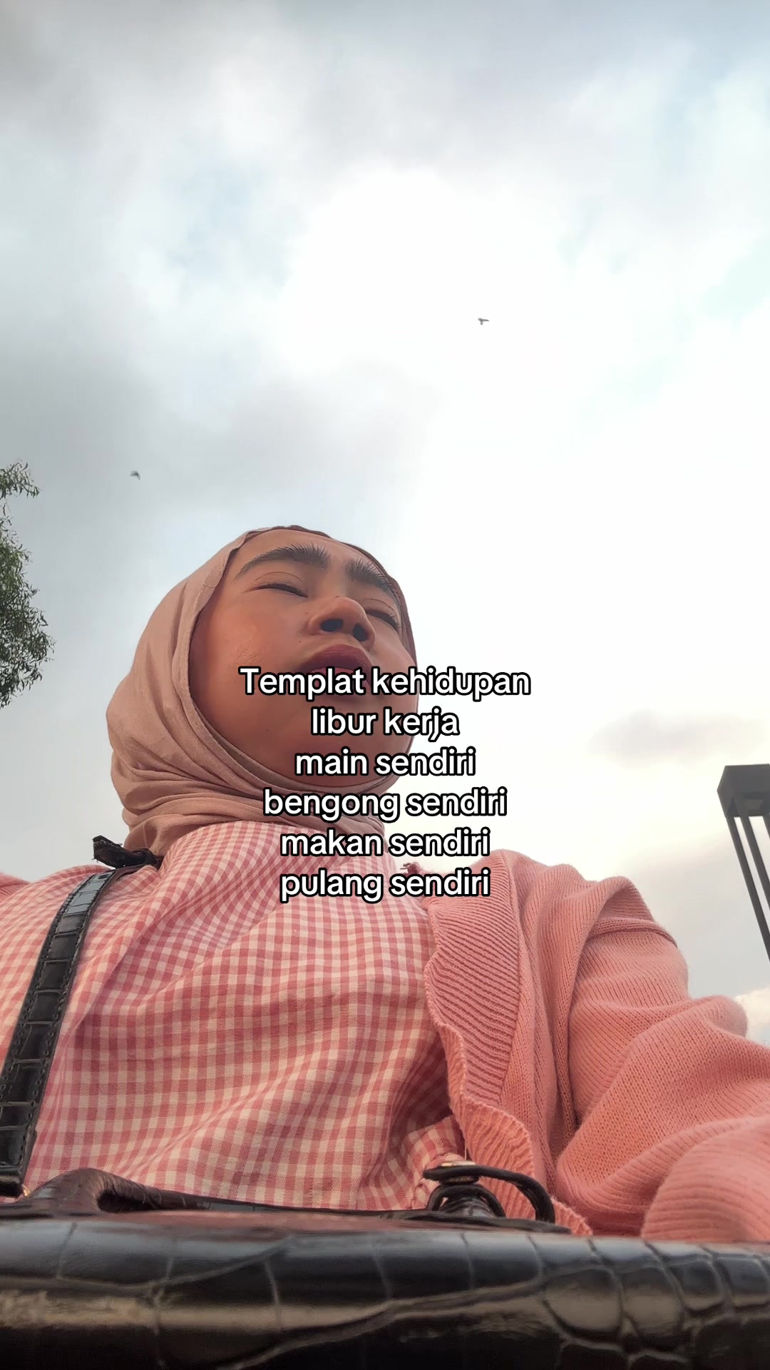 @Dari Kontak Anda