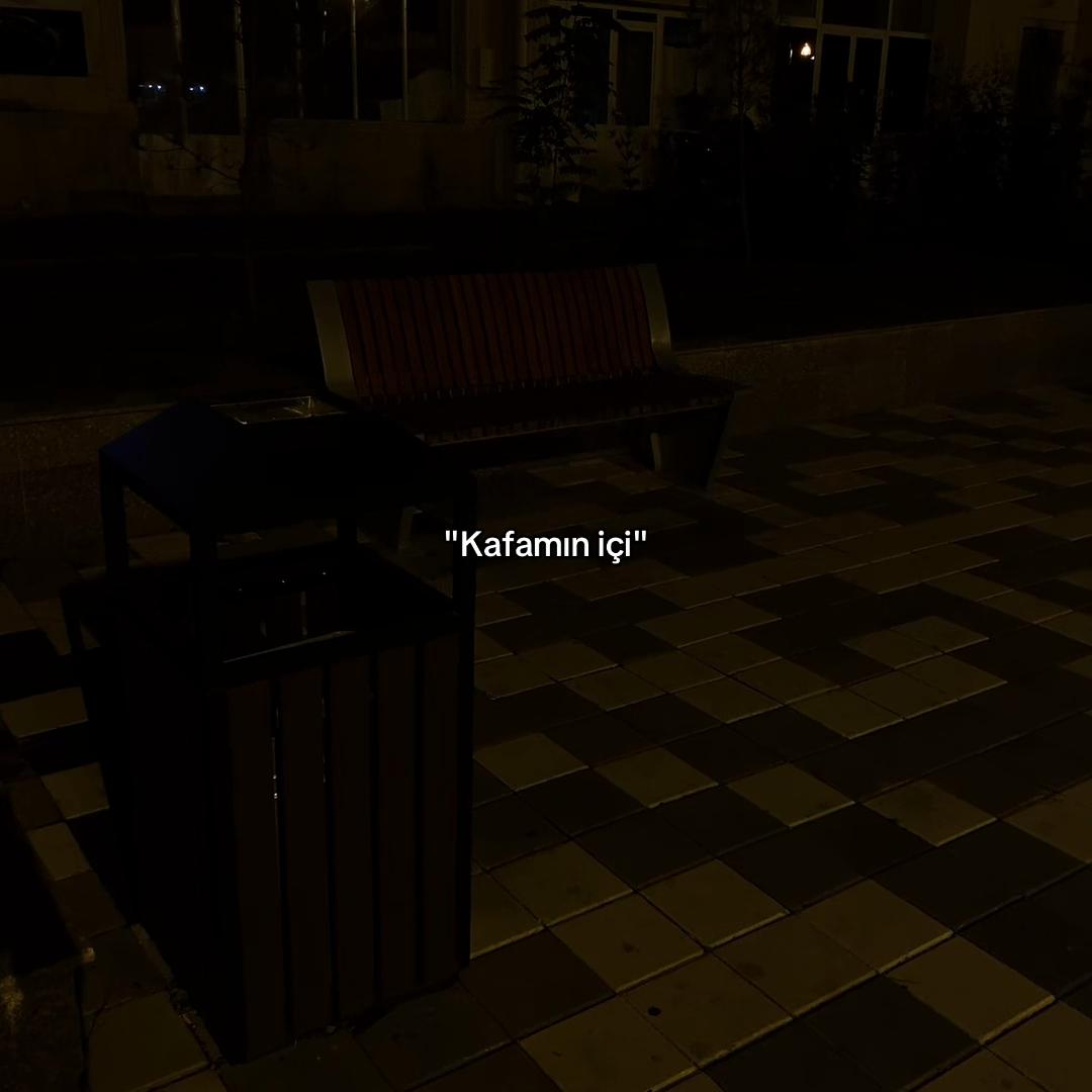 @𝓜.