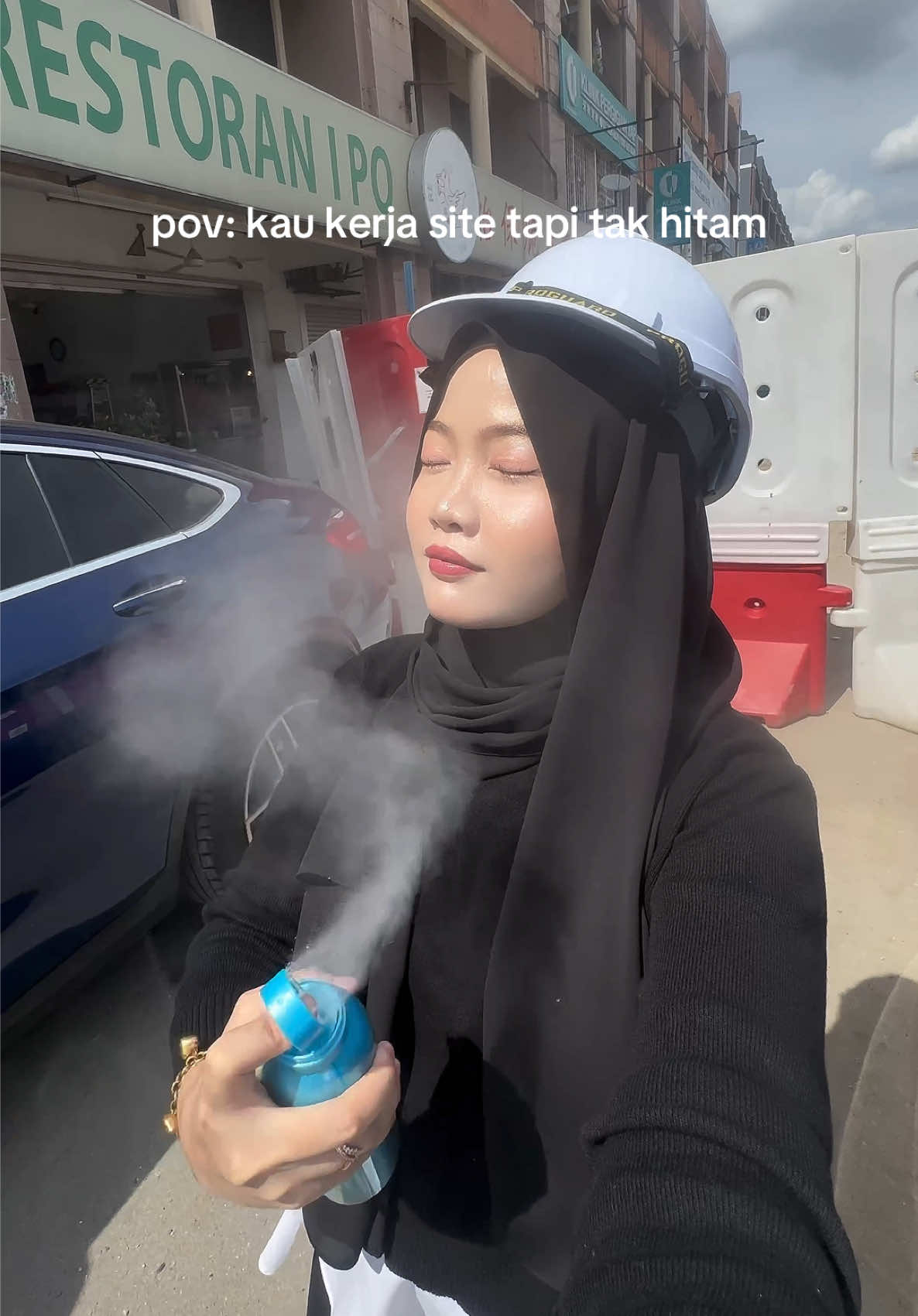 @莉莉