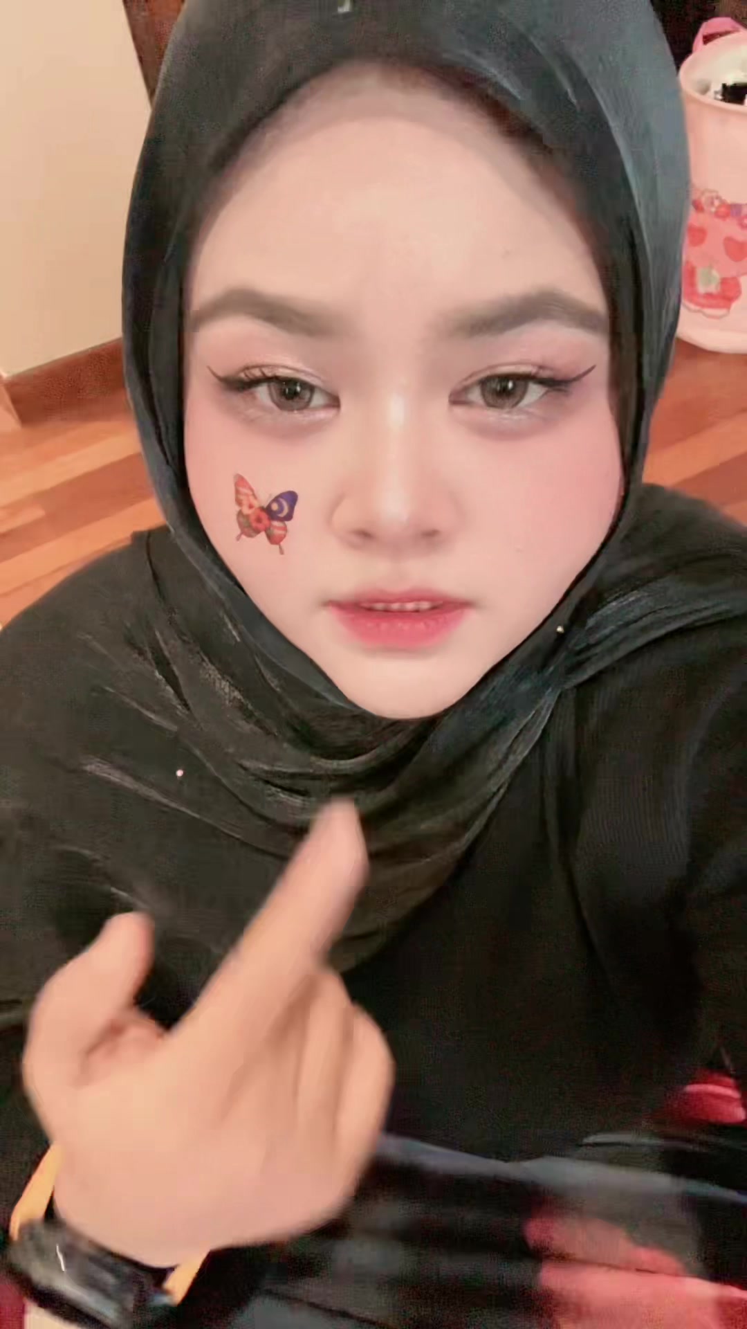 @Syazaliiii