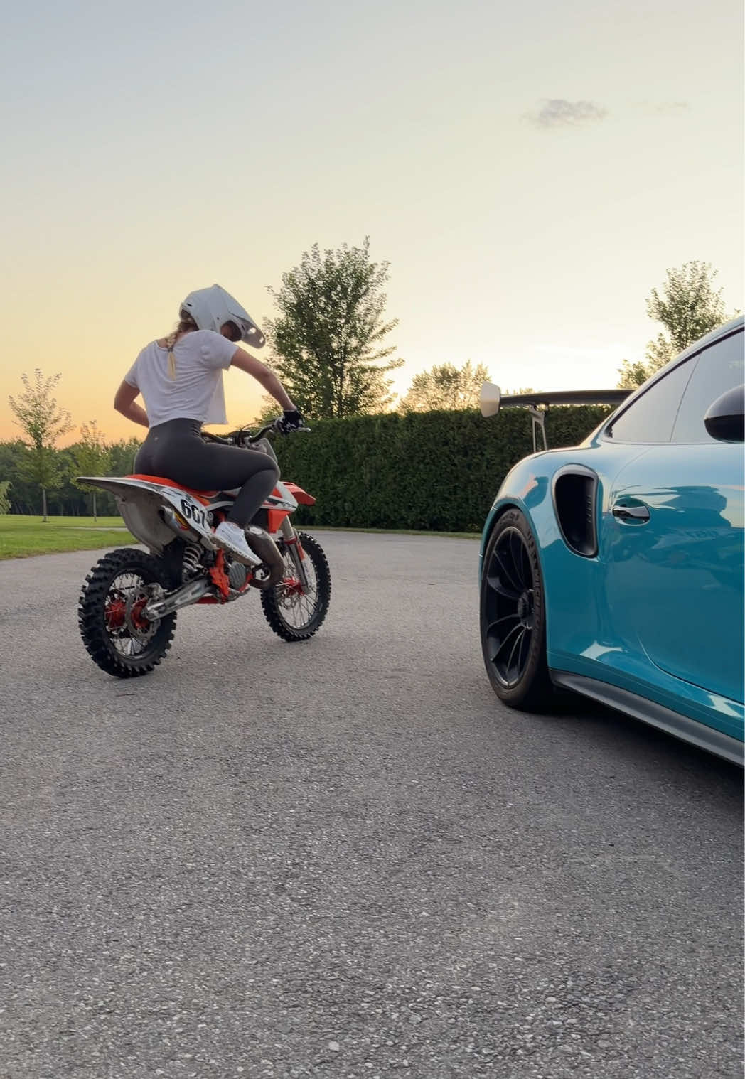 @BLONDE RIDER