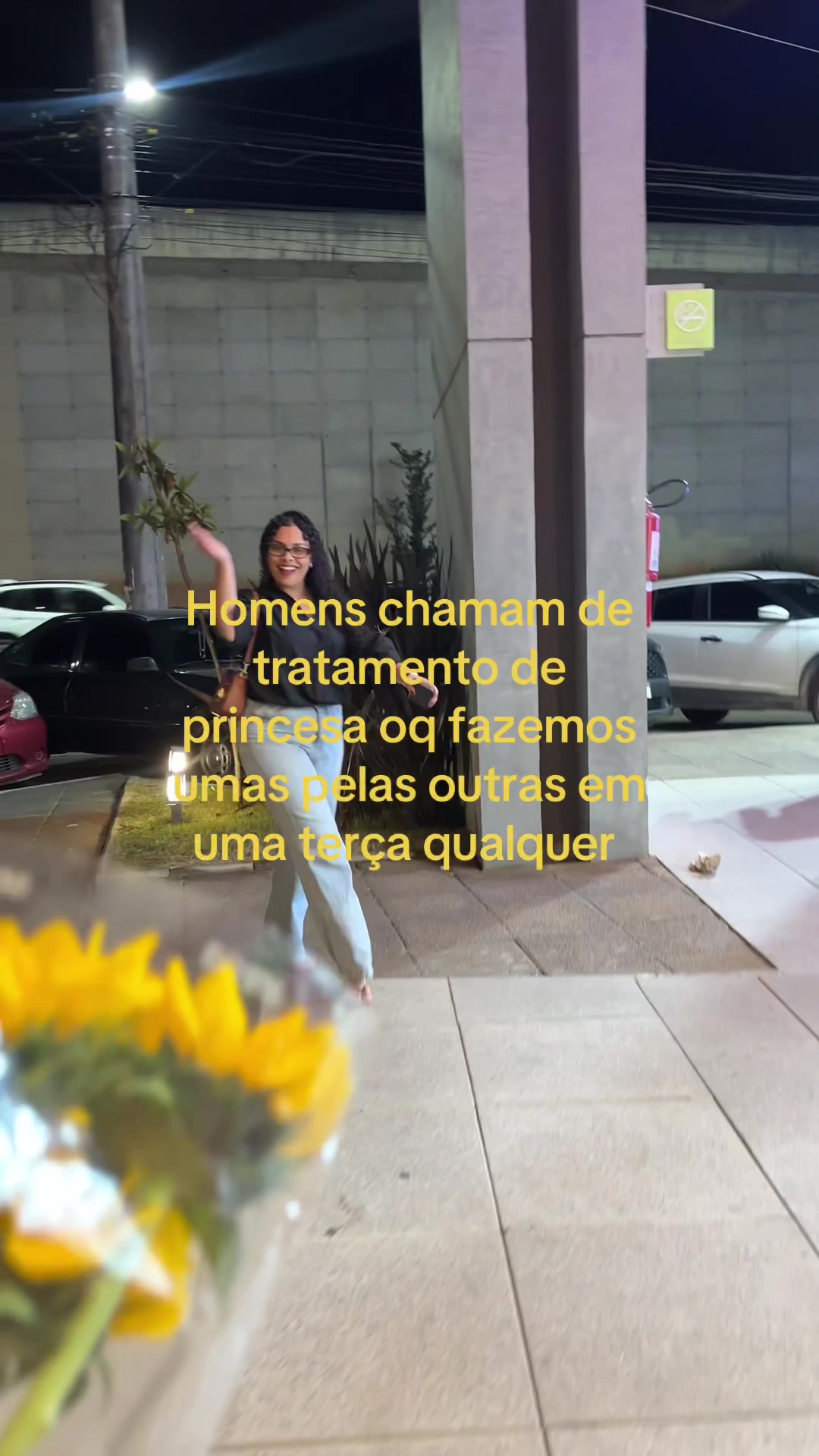 @kellyy