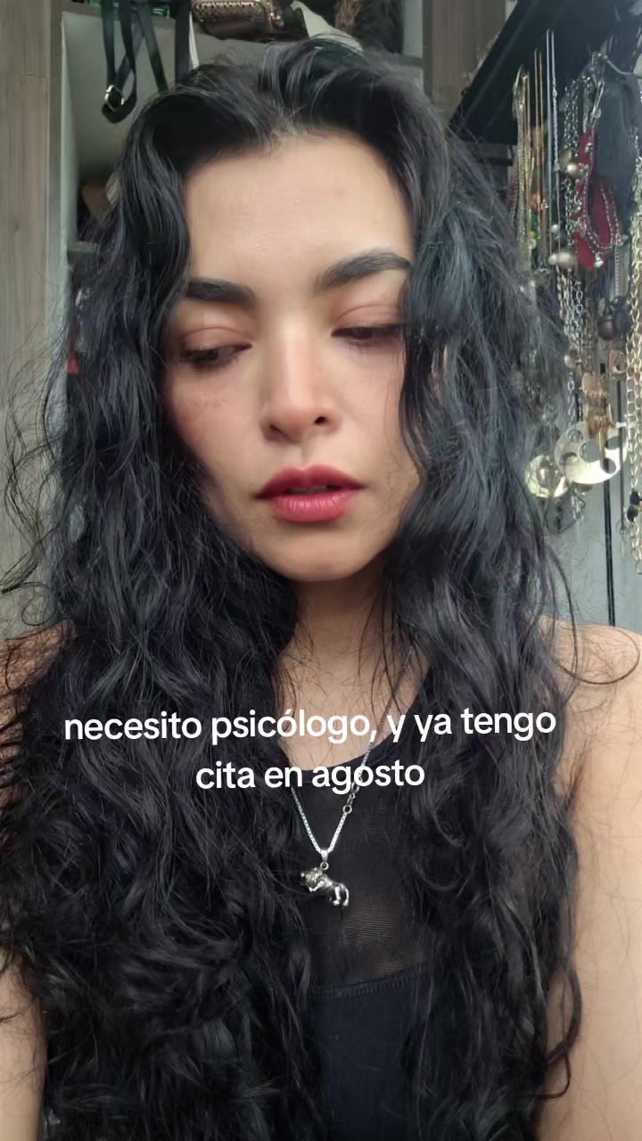 @Ana Cecibel González