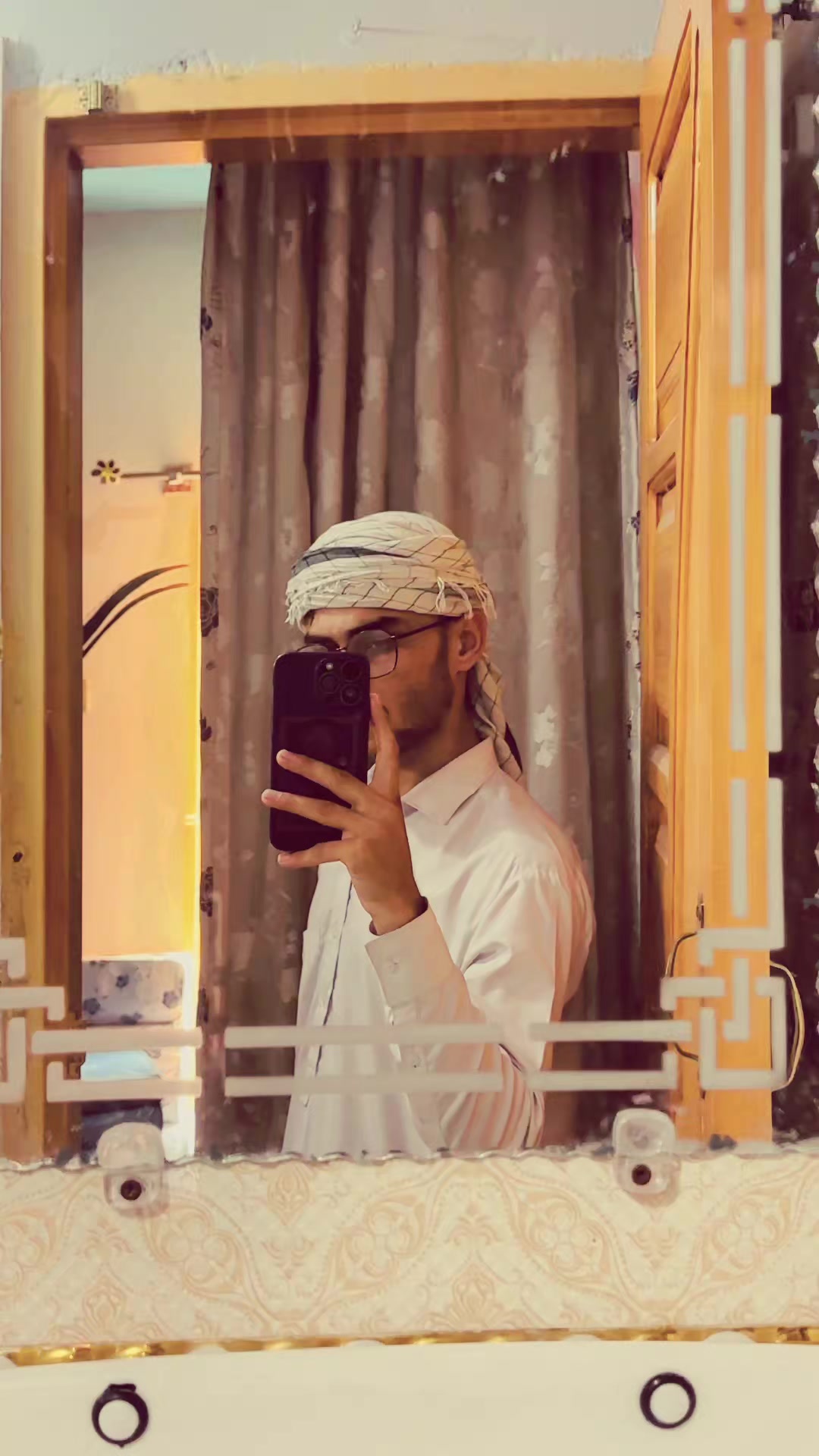 @𖤍 عــمــر