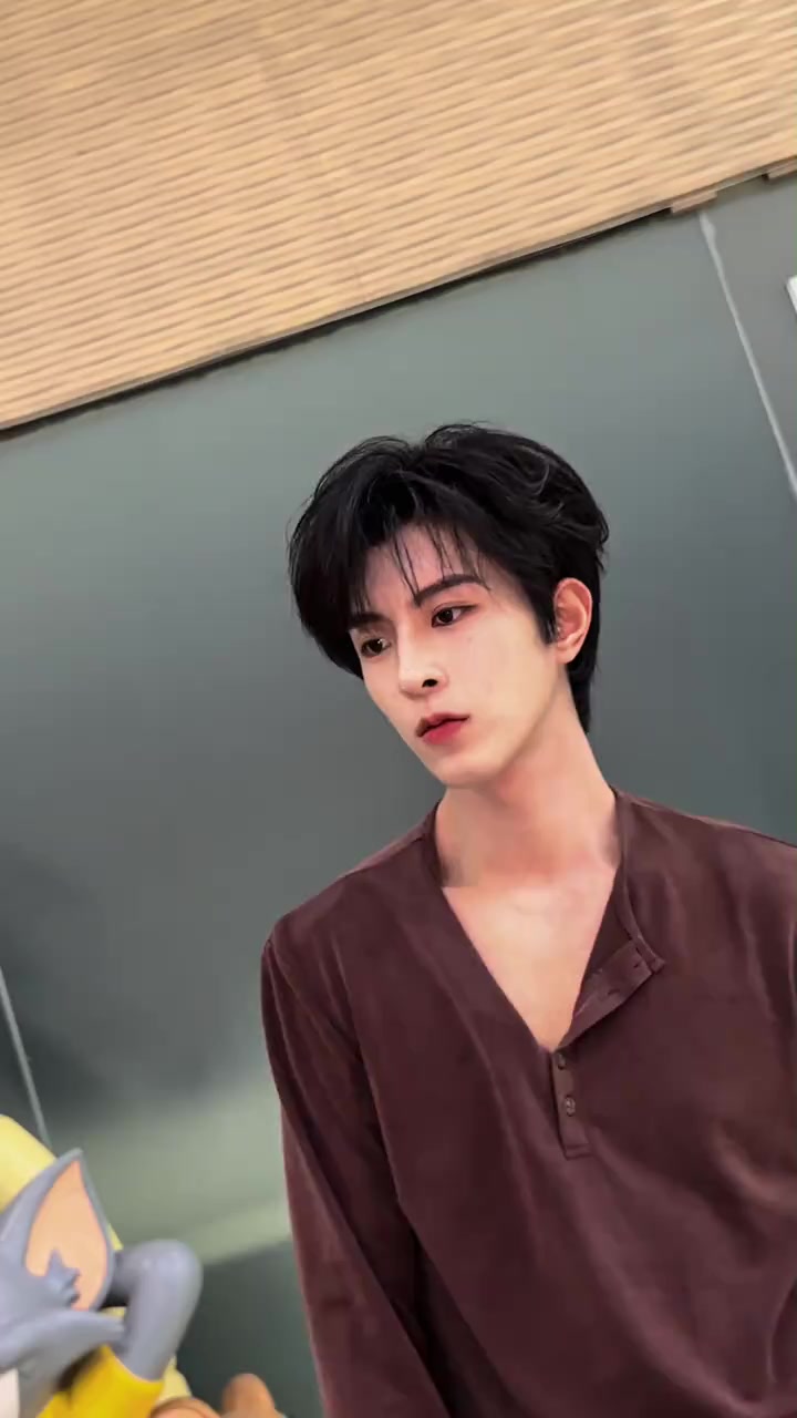 @LinhLinh 龚俊🍊张哲瀚 ❤️051129💙