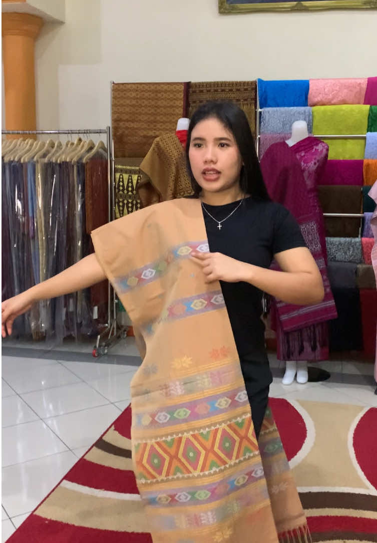 @Yuana Gallery Songket