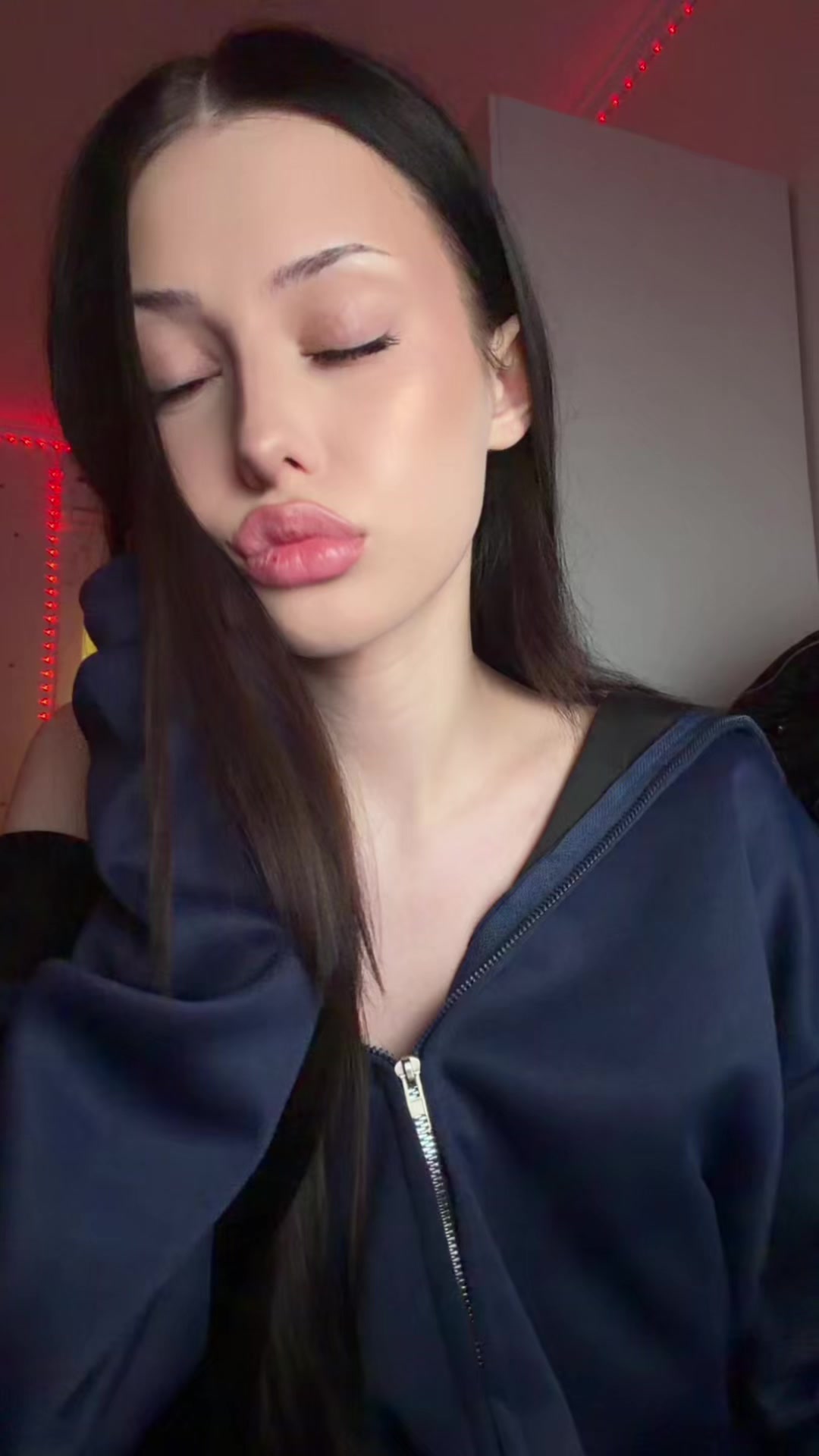 @мур