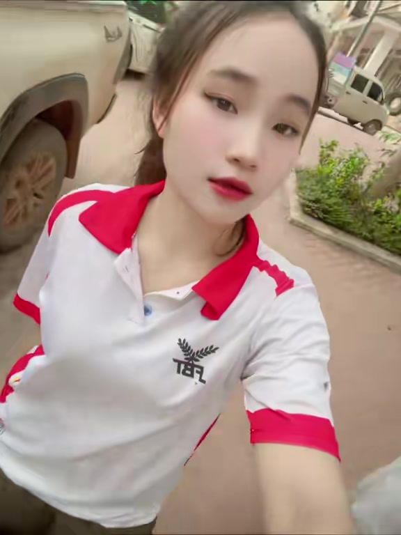 @ລານີນ້ອຍ. 😘😍