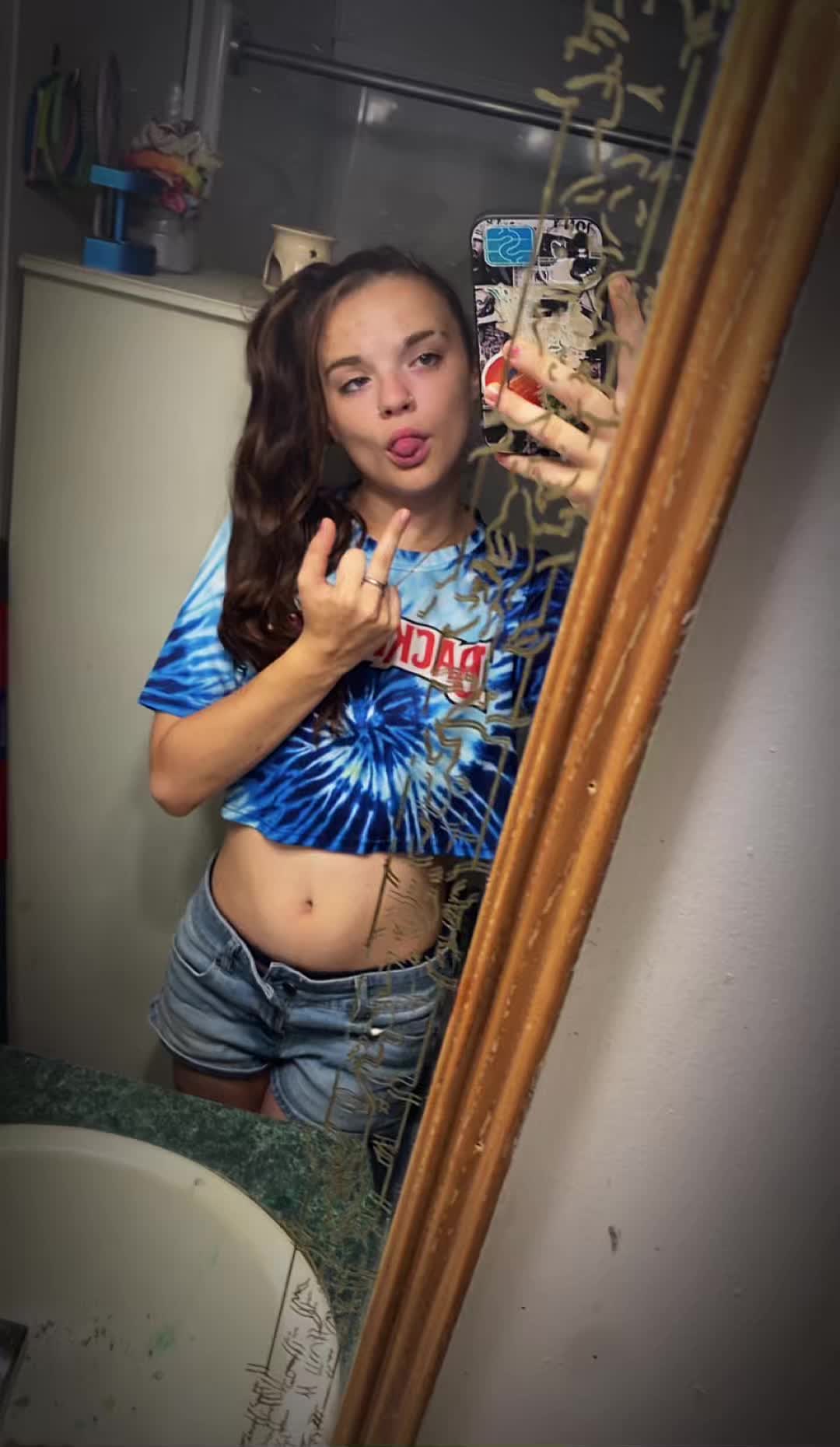 @Emma🤞🏻🔒💨🍃🍃